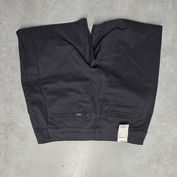 NWT Lee Women's Charcoal Flat Front Shorts - Picture 2 of 4